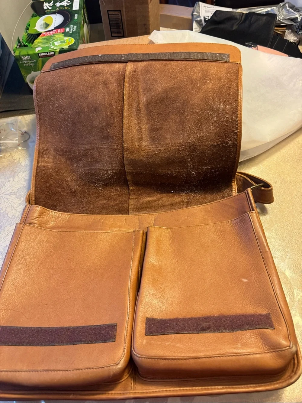 Le Donne Tan Genuine Leather Messenger Briefcase Laptop Bag